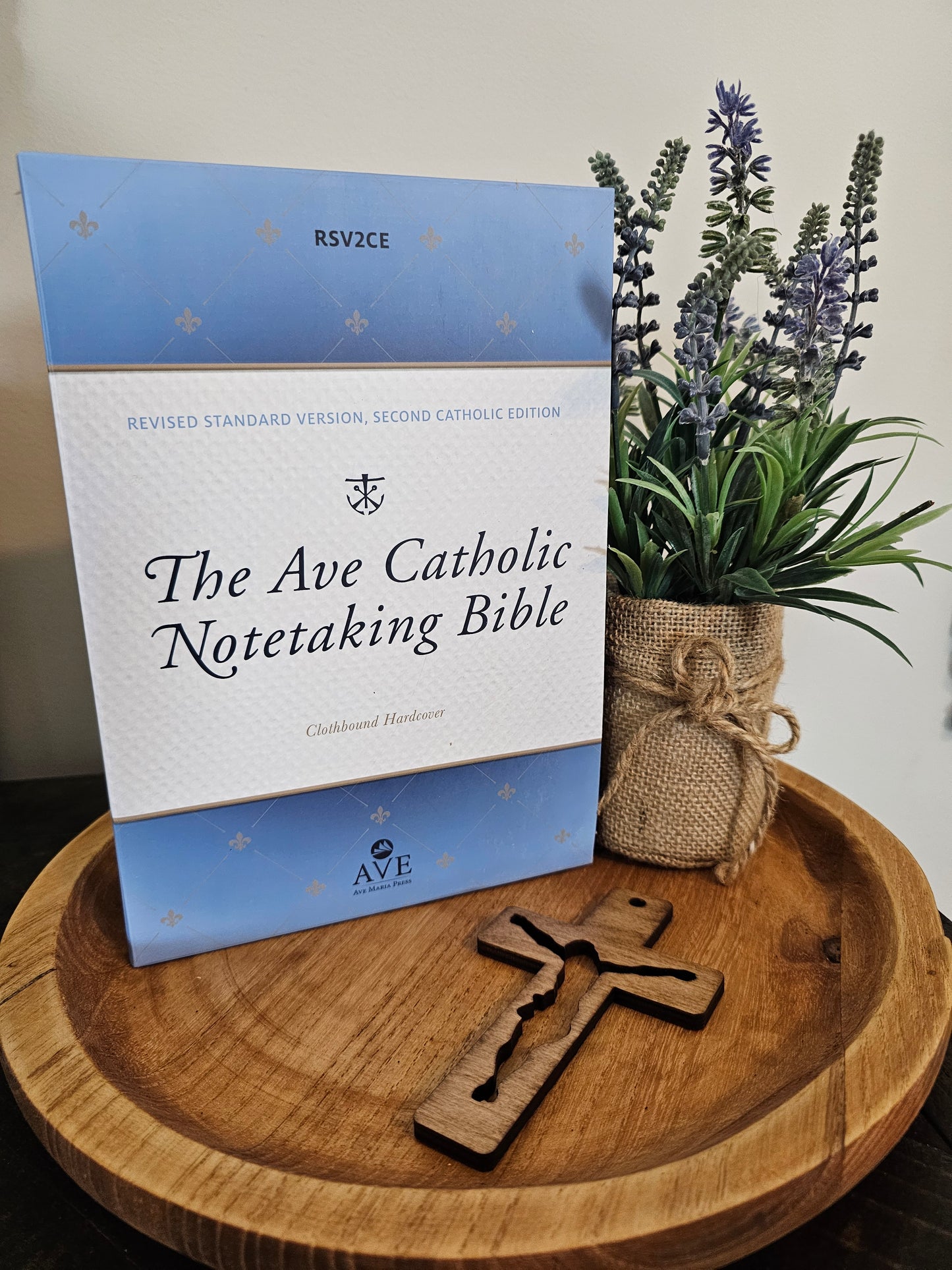 The Ave Catholic Notetaking Bible